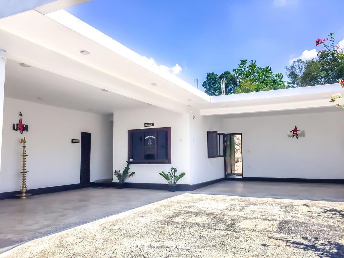 Us Motel Colombo Homagama Экстерьер фото